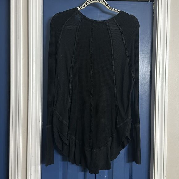 Free People We The Free Black Catalina V-Neck Long Sleeve Size M - Picture 6 of 6
